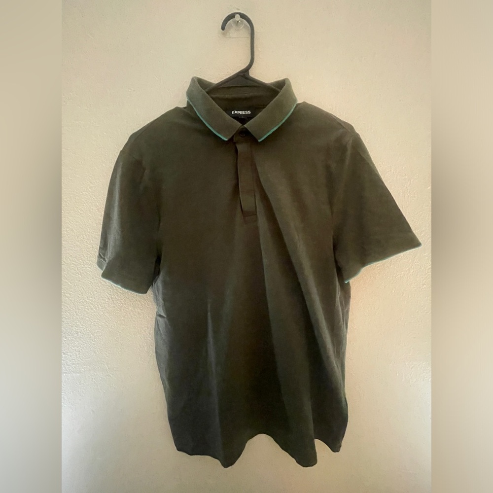 Sleek green Express polo shirt in size Medium